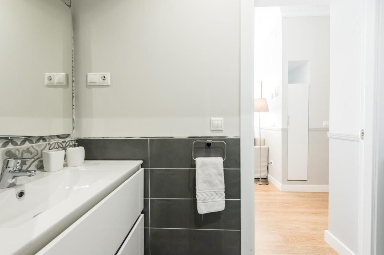 Cozy Apartment La Latina/Plaza Mayor Madrid Luaran gambar